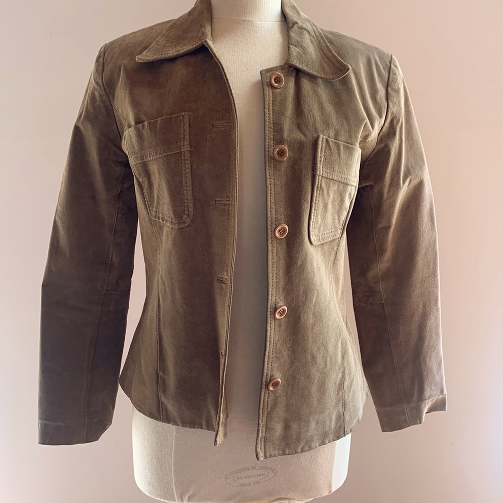 Real suede tan lined shirt jacket. BBDakota